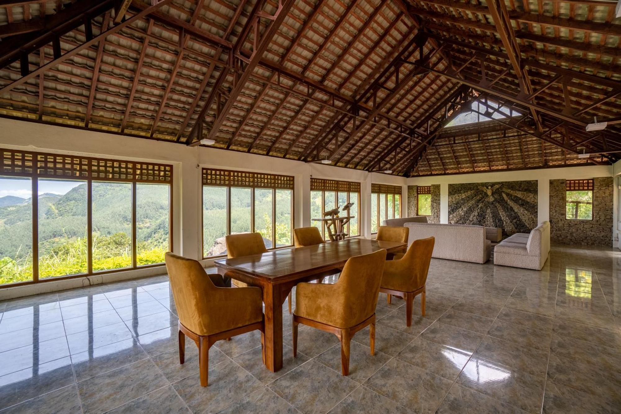 Shanthi Uyana Kandy Bagian luar foto