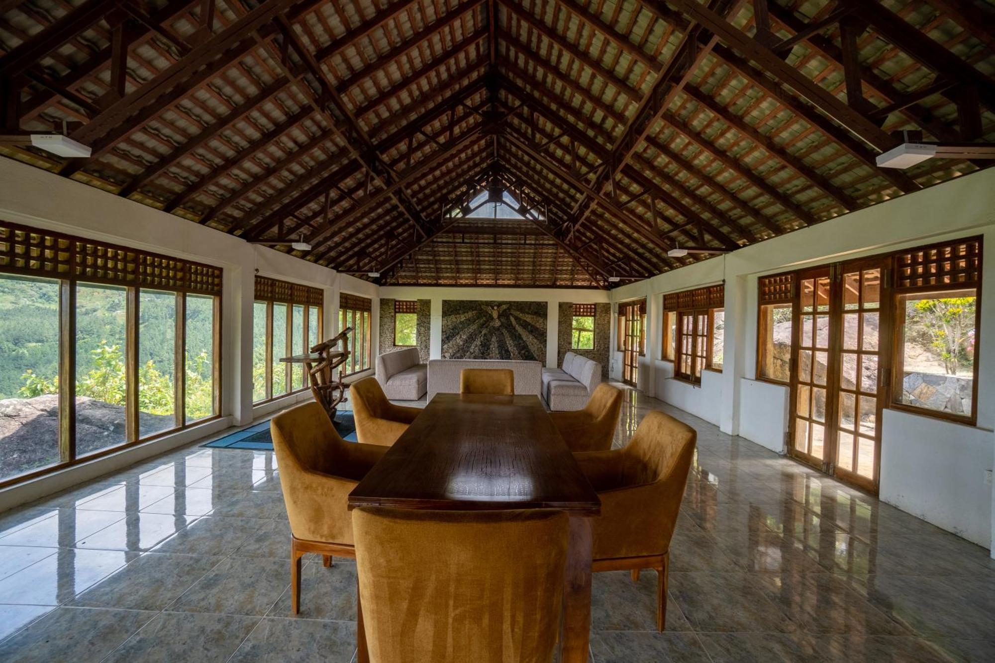 Shanthi Uyana Kandy Bagian luar foto